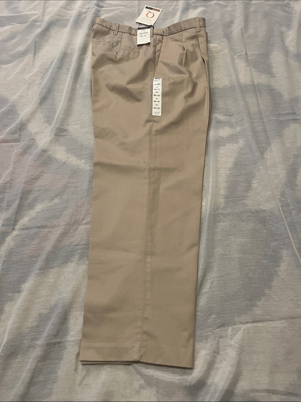 Haggar Men's Chinos in Light Tan 38/29 long